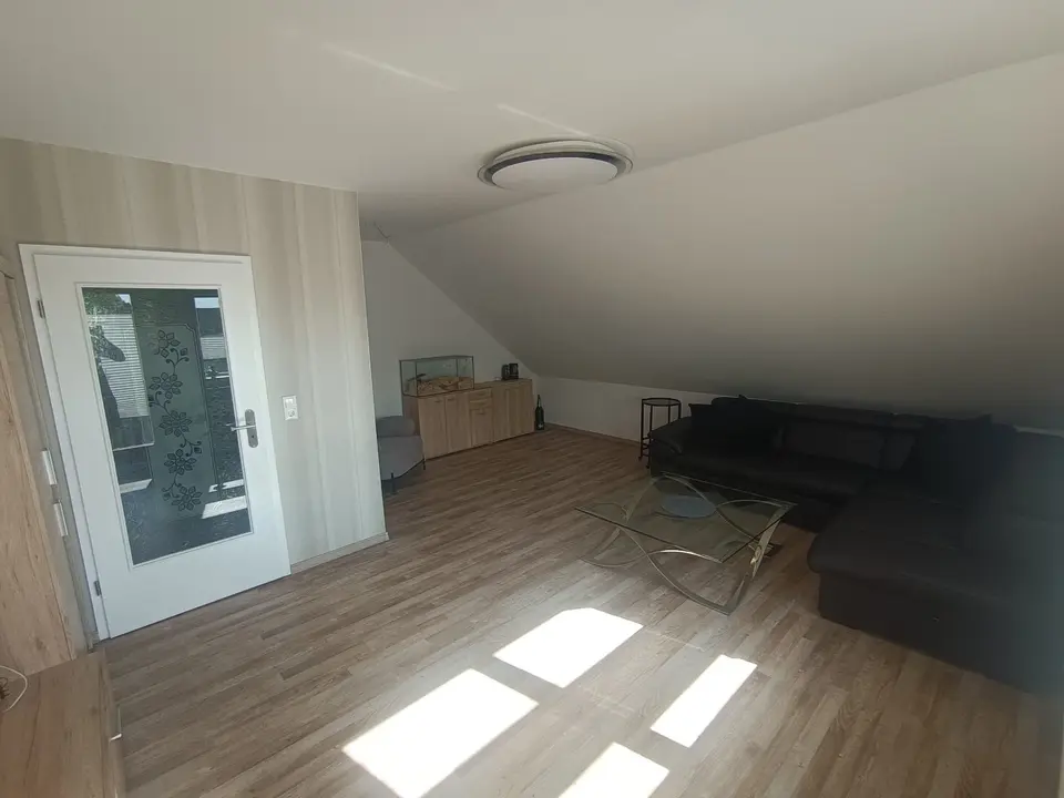 3 Zimmer Wohnung mit 90 m² in Borna – Bild 2