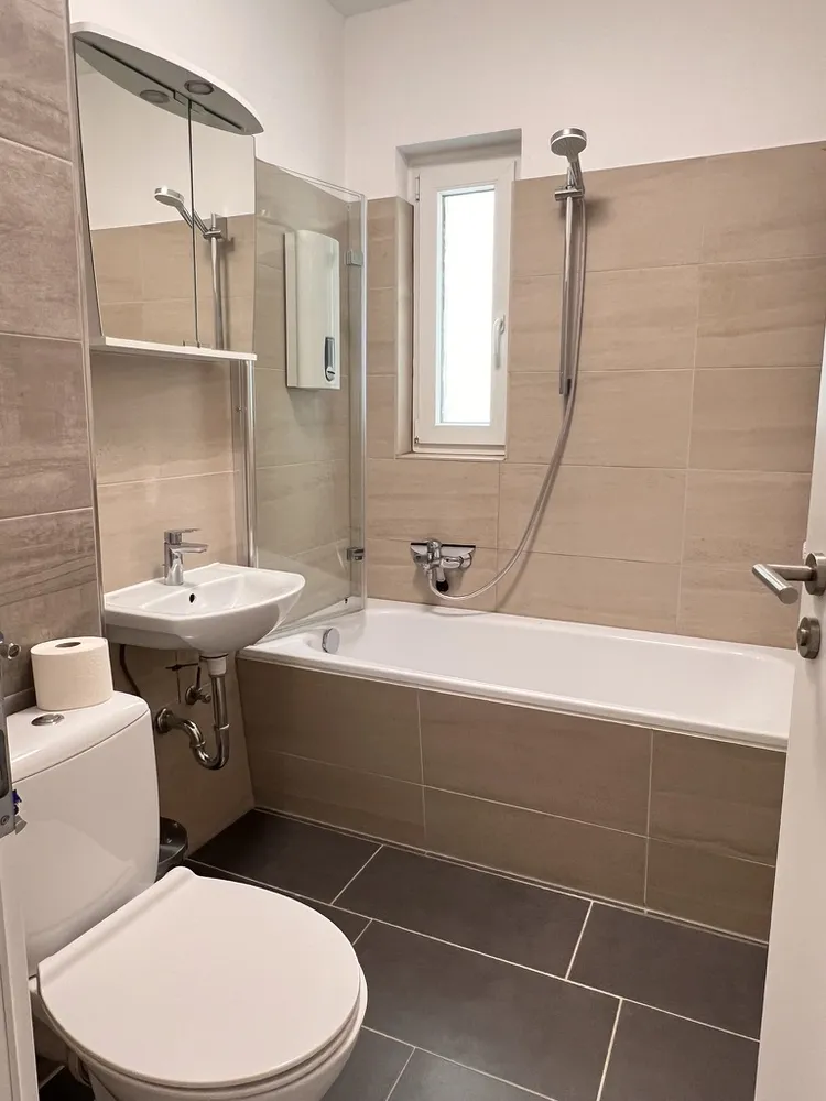 1 Zimmer Wohnung mit 50 m² in Berlin – Bild 9