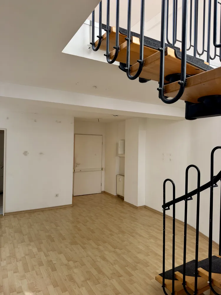 2 Zimmer Wohnung mit 62 m² in Düsseldorf – Bild 2