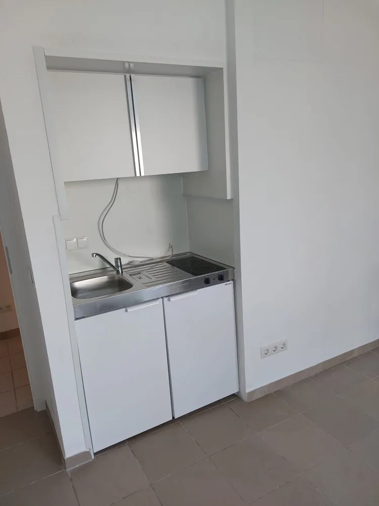 1 Zimmer Wohnung mit 32 m² in Köln – Bild 2