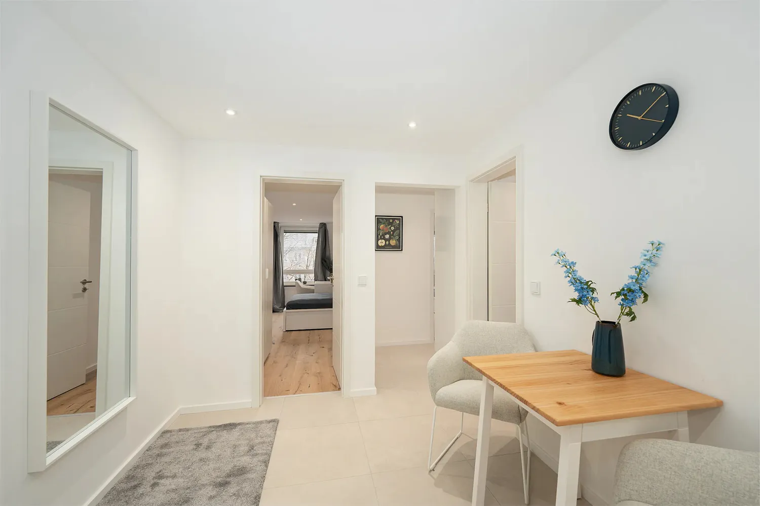 Shared room with 10 m² in Munich – Photo 3