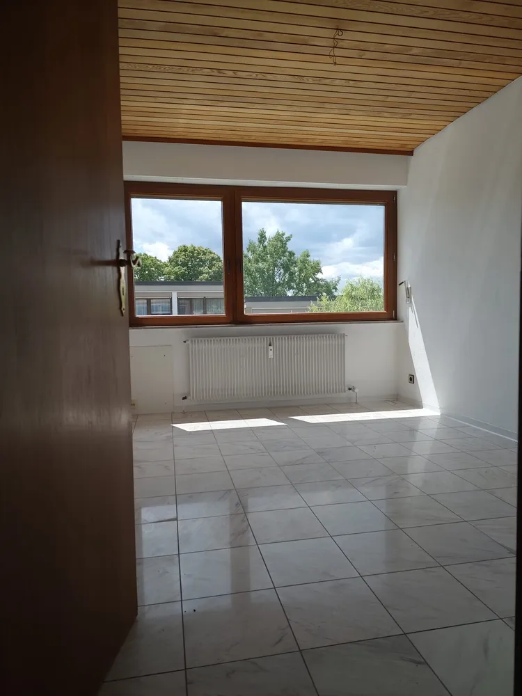 5 Zimmer Wohnung mit 100 m² in Waiblingen – Bild 2