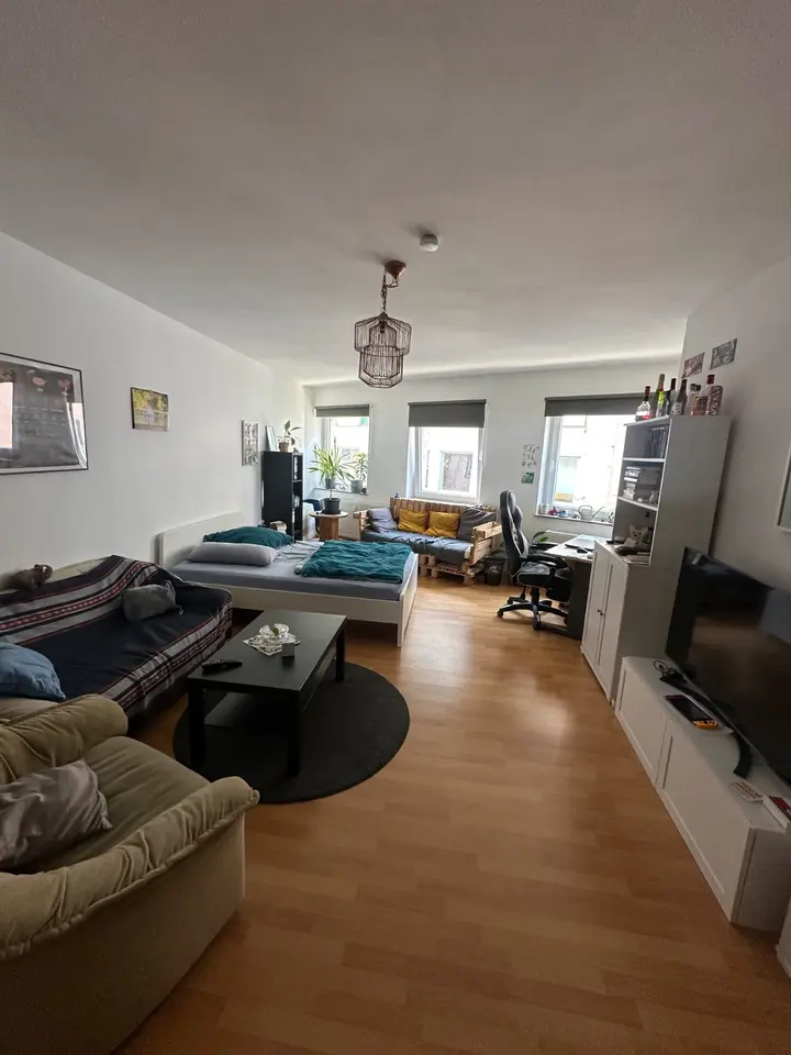 4 Zimmer Wohnung mit 111 m² in Siegen – Bild 1