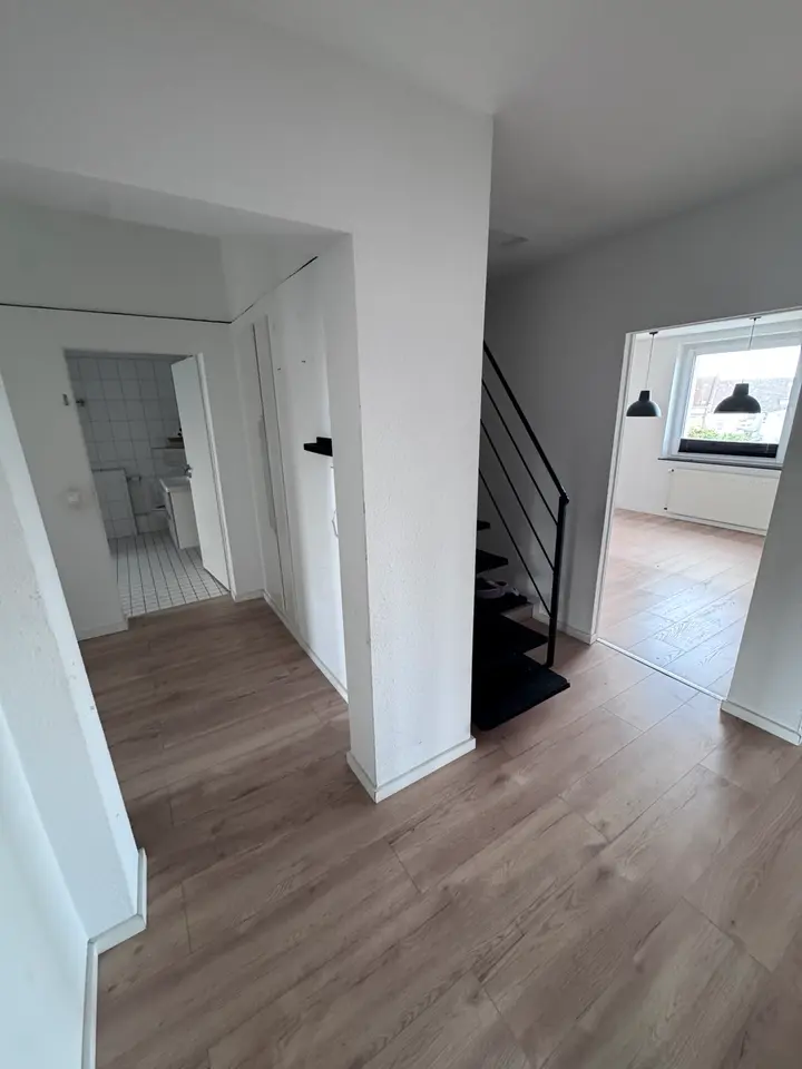 4 Zimmer Wohnung mit 120 m² in Neuss – Bild 4