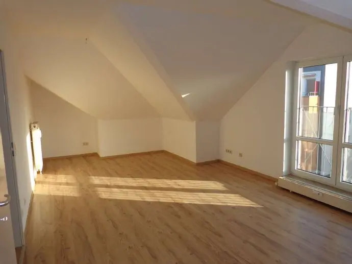 2 Zimmer Wohnung mit 64 m² in Coswig – Bild 1
