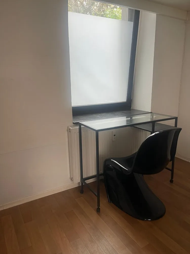 1 Zimmer Wohnung mit 35 m² in Köln – Bild 9