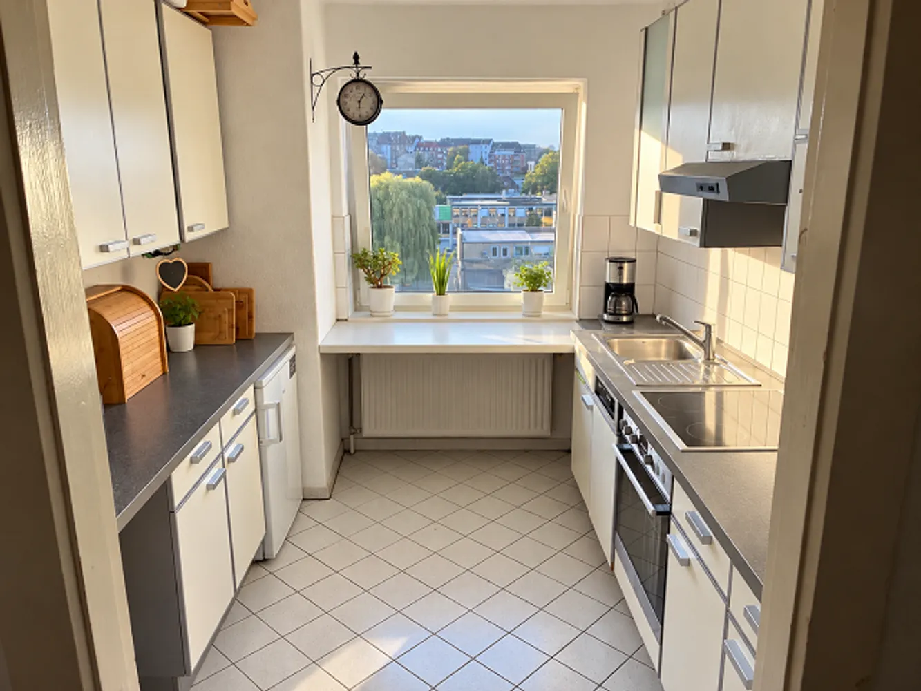 4 Zimmer Wohnung mit 79 m² in Kiel – Bild 2