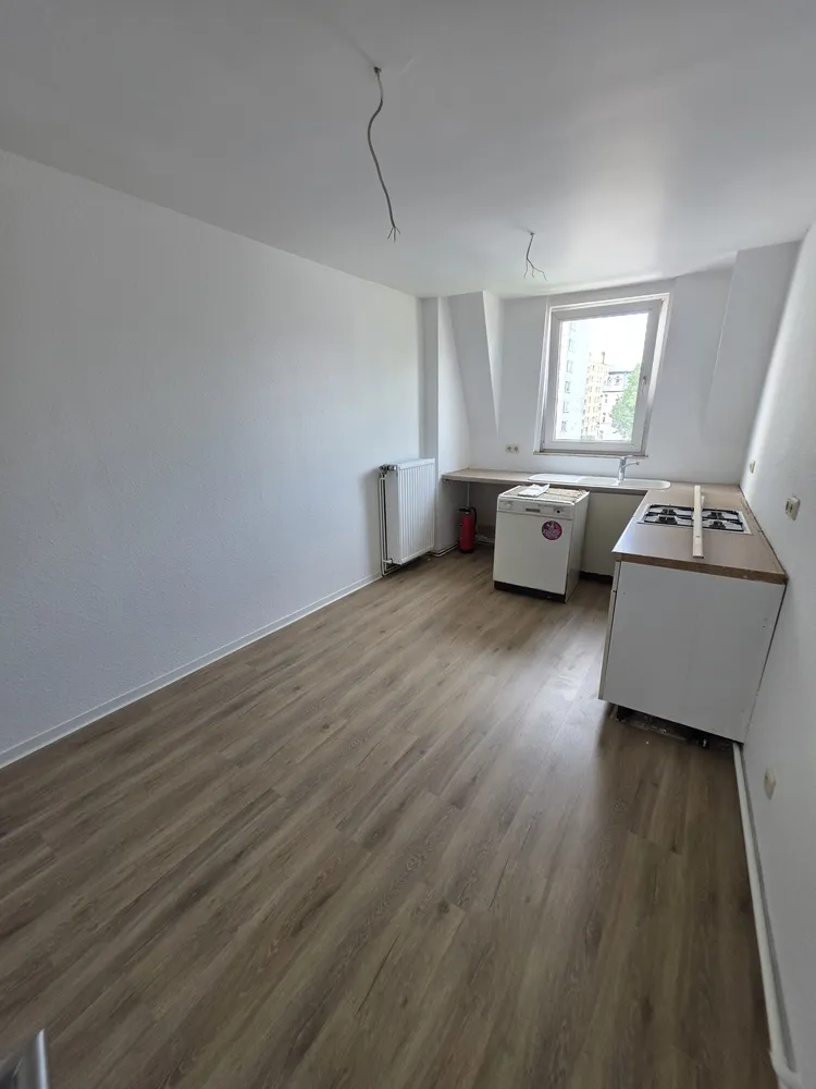 5 Zimmer Wohnung mit 105 m² in Frankfurt am Main – Bild 7
