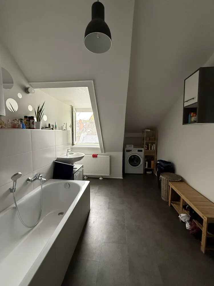 4 Zimmer Wohnung mit 116 m² in Wiesbaden – Bild 7