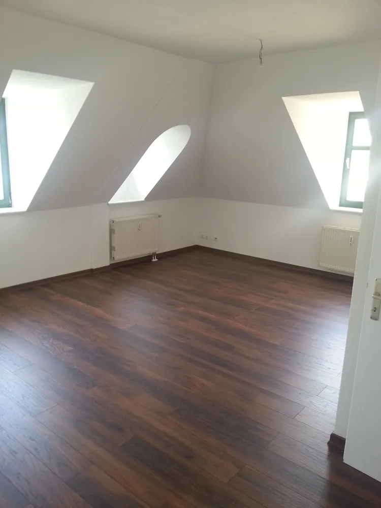 2 Zimmer Wohnung mit 75 m² in Dresden – Bild 1