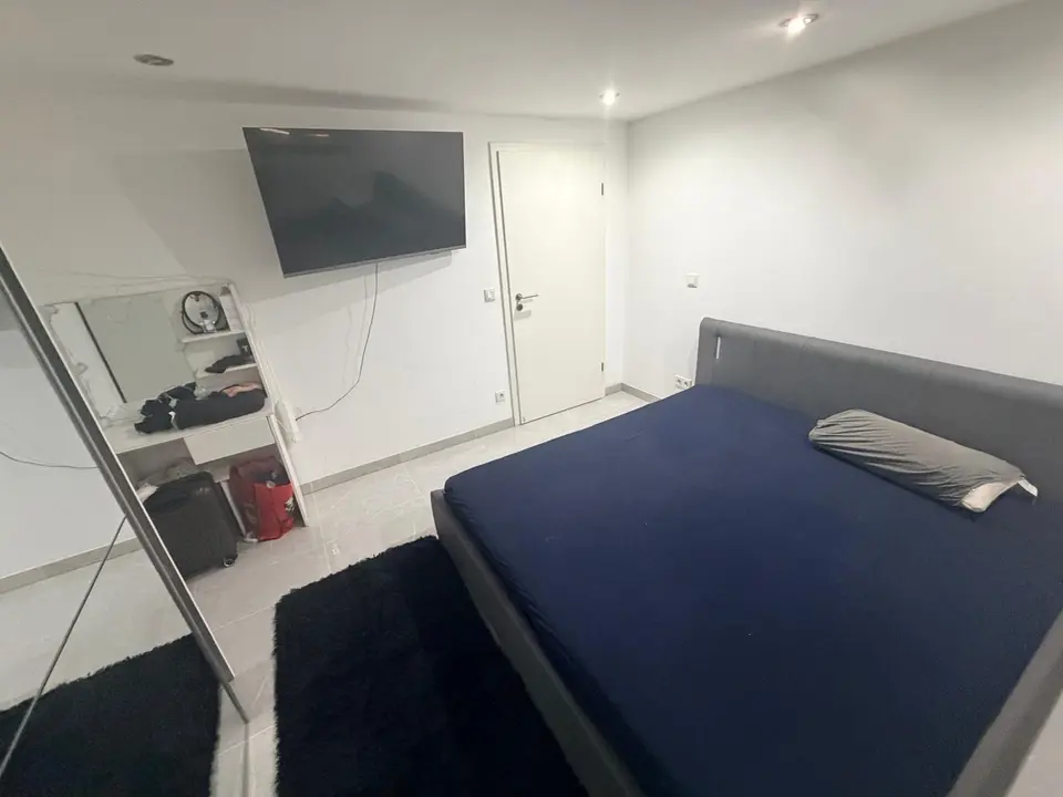 2 Zimmer Wohnung mit 65 m² in Saarbrücken – Bild 2