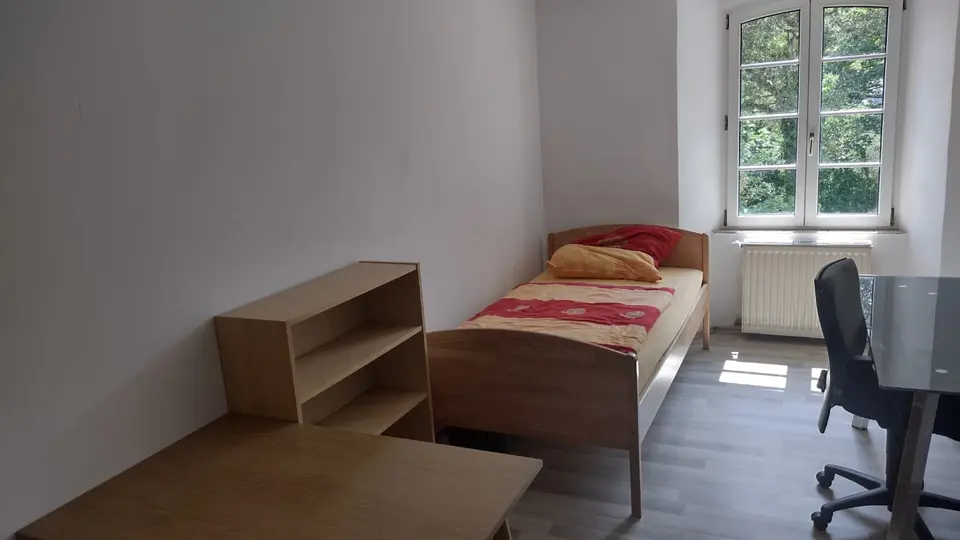 5 Zimmer Wohnung mit 90 m² in Trier – Bild 2