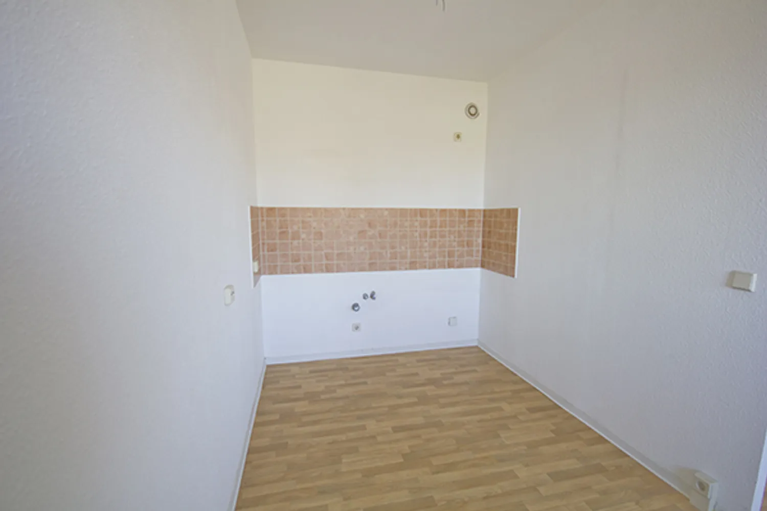 5 Zimmer Wohnung mit 118 m² in Halle (Saale) – Bild 8