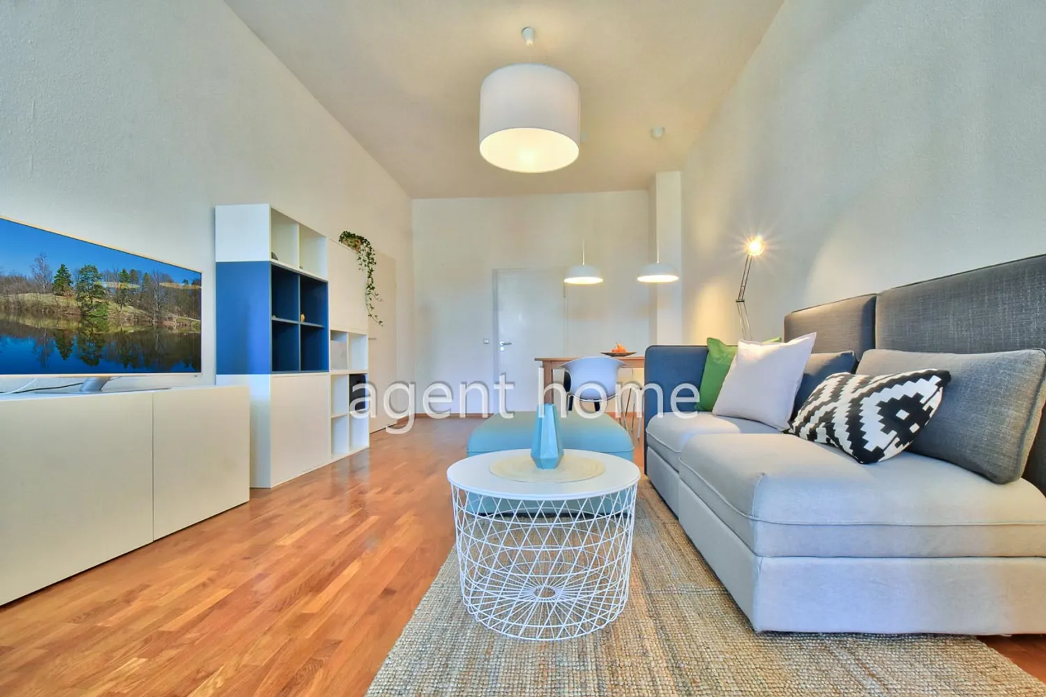 4 room apartment with 104 m² in Stuttgart – Photo 1