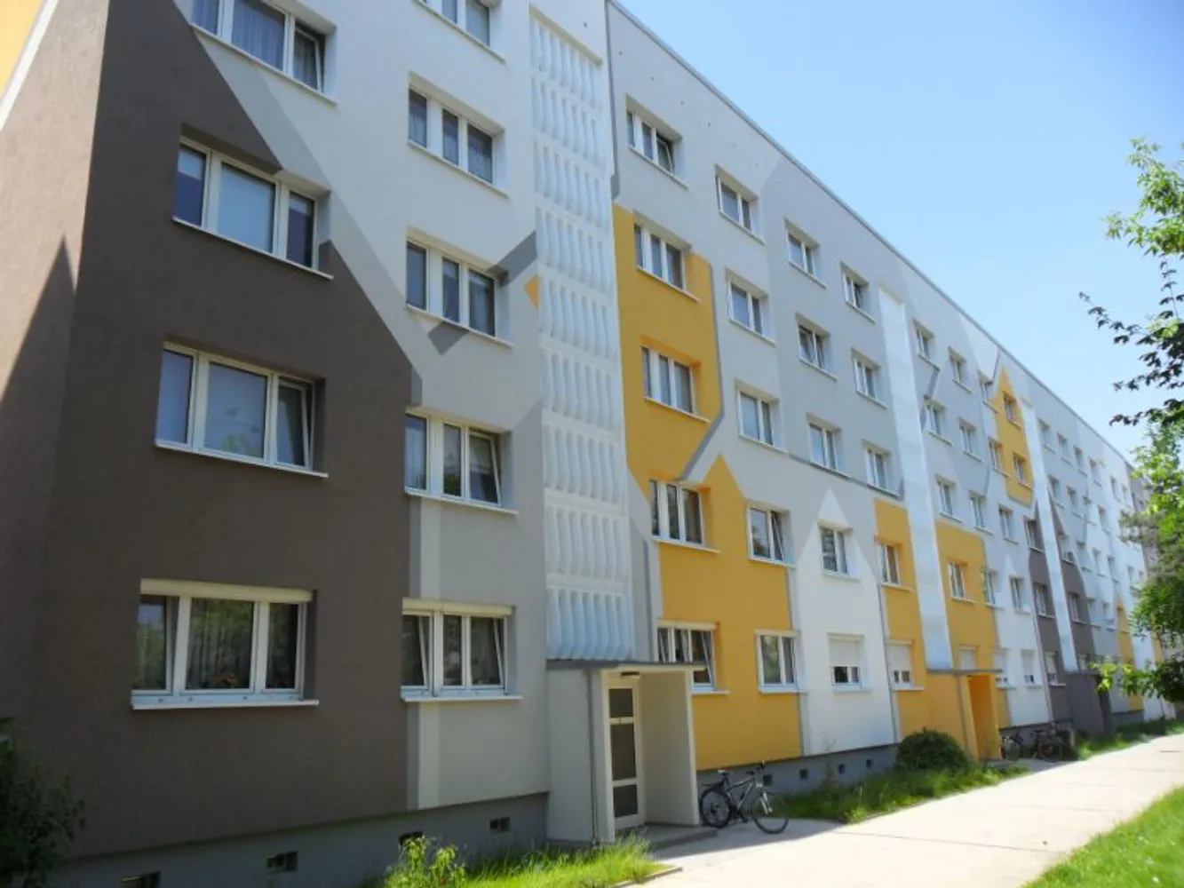 4 room apartment with 71 m² in Halle (Saale) – Photo 2