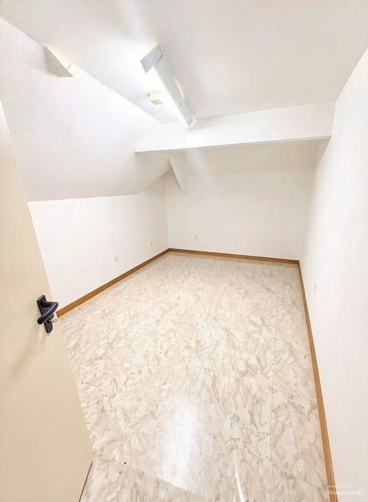 4 Zimmer Wohnung mit 95 m² in Solingen – Bild 9