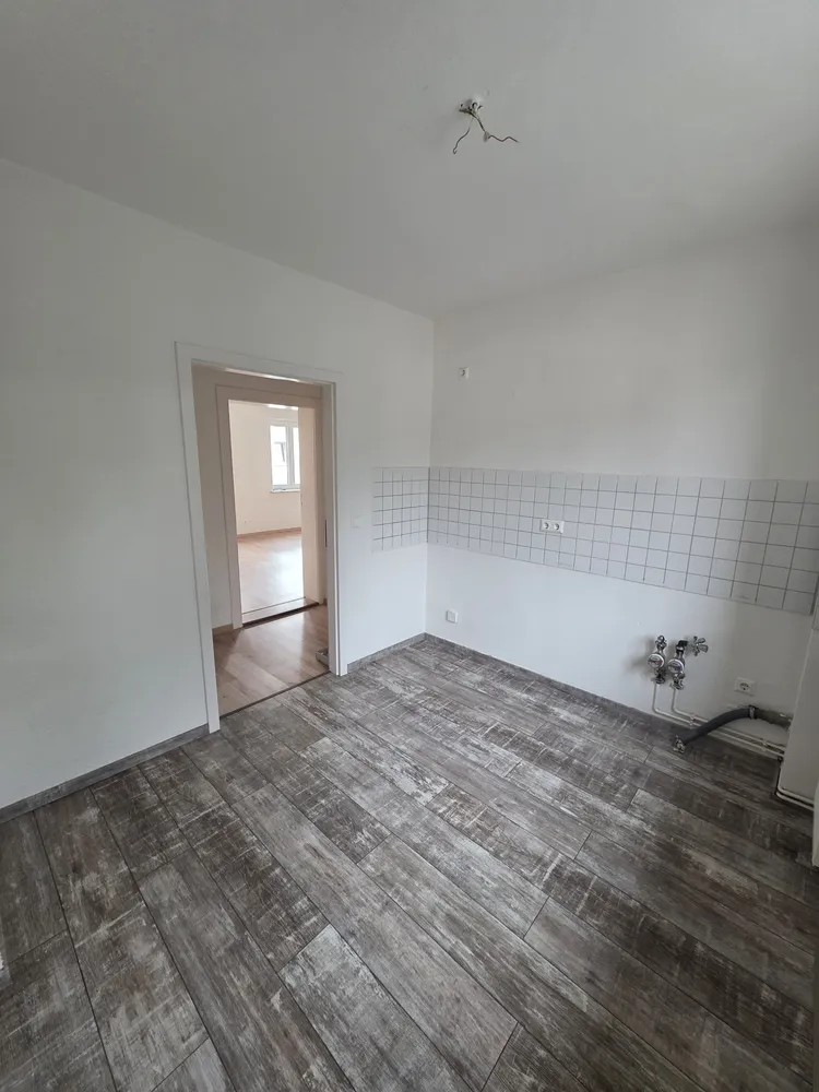 2 Zimmer Wohnung mit 58 m² in Bitterfeld-Wolfen – Bild 3
