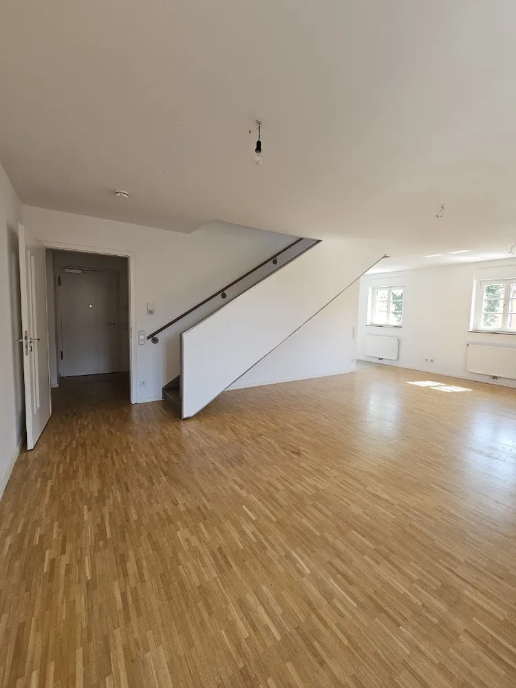 3 Zimmer Wohnung mit 90 m² in Nürnberg – Bild 2