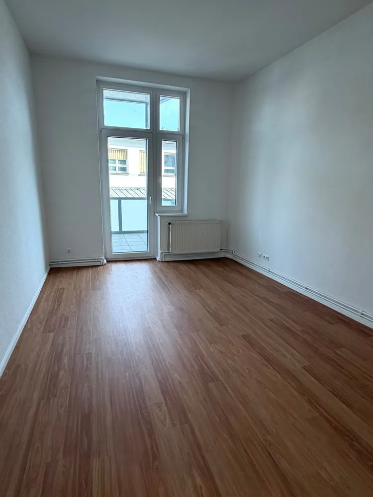 4 Zimmer Wohnung mit 111 m² in Hannover – Bild 4
