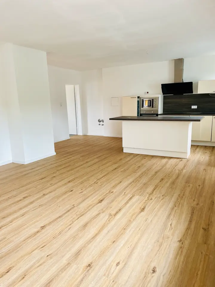 2 Zimmer Wohnung mit 73 m² in Saarbrücken – Bild 3