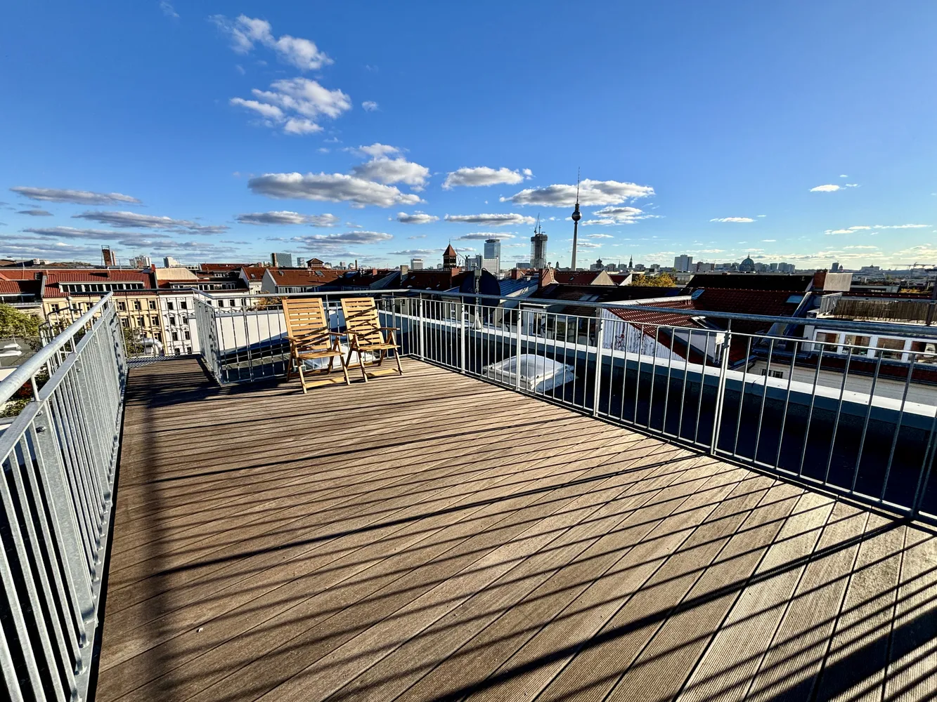 5 Zimmer Wohnung mit 200 m² in Berlin – Bild 1