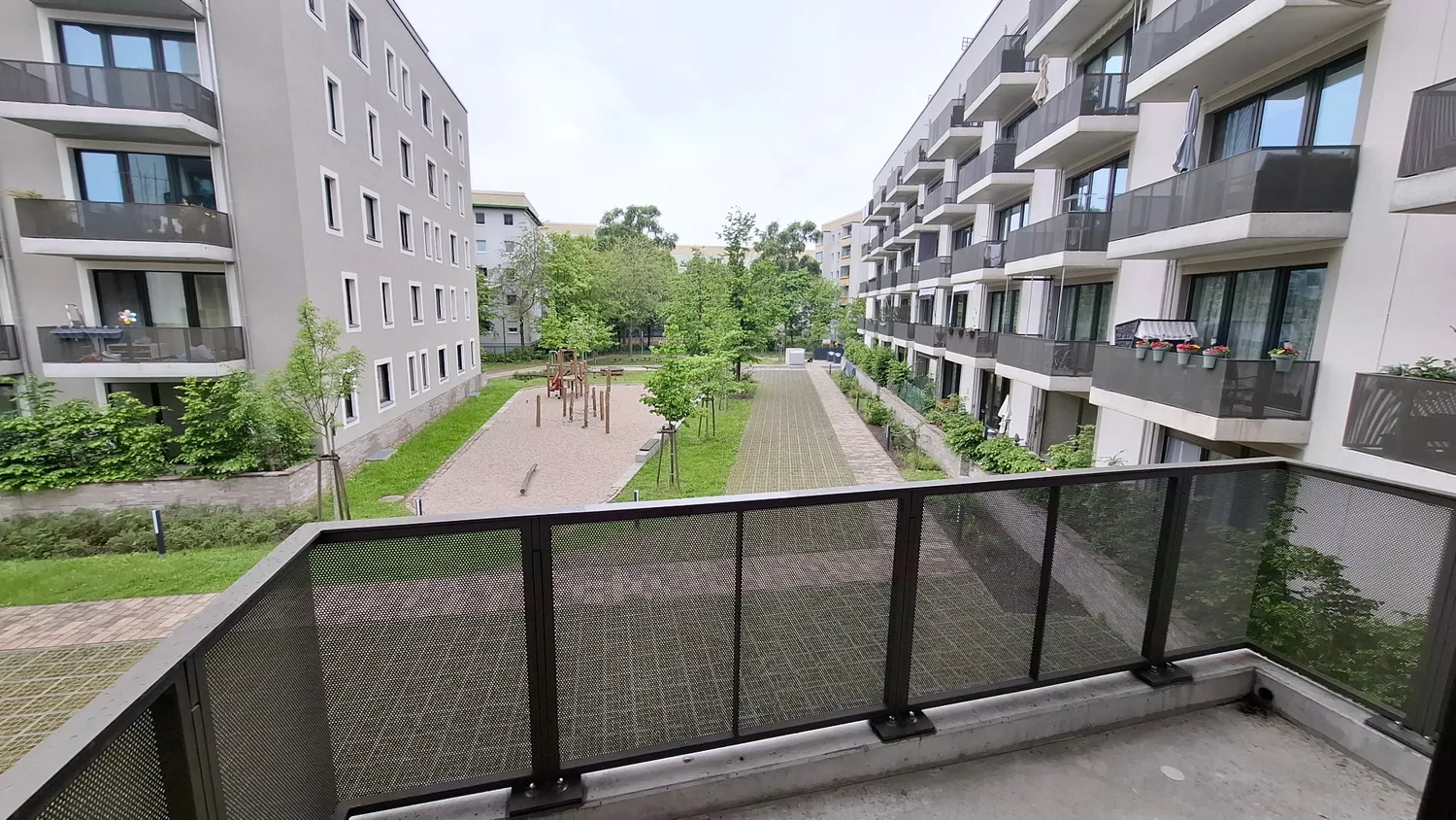2 Zimmer Wohnung mit 56 m² in Berlin – Bild 4