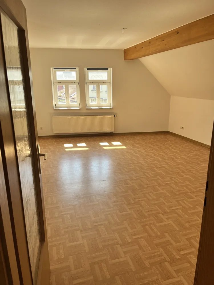 2 Zimmer Wohnung mit 58 m² in Suhl – Bild 1