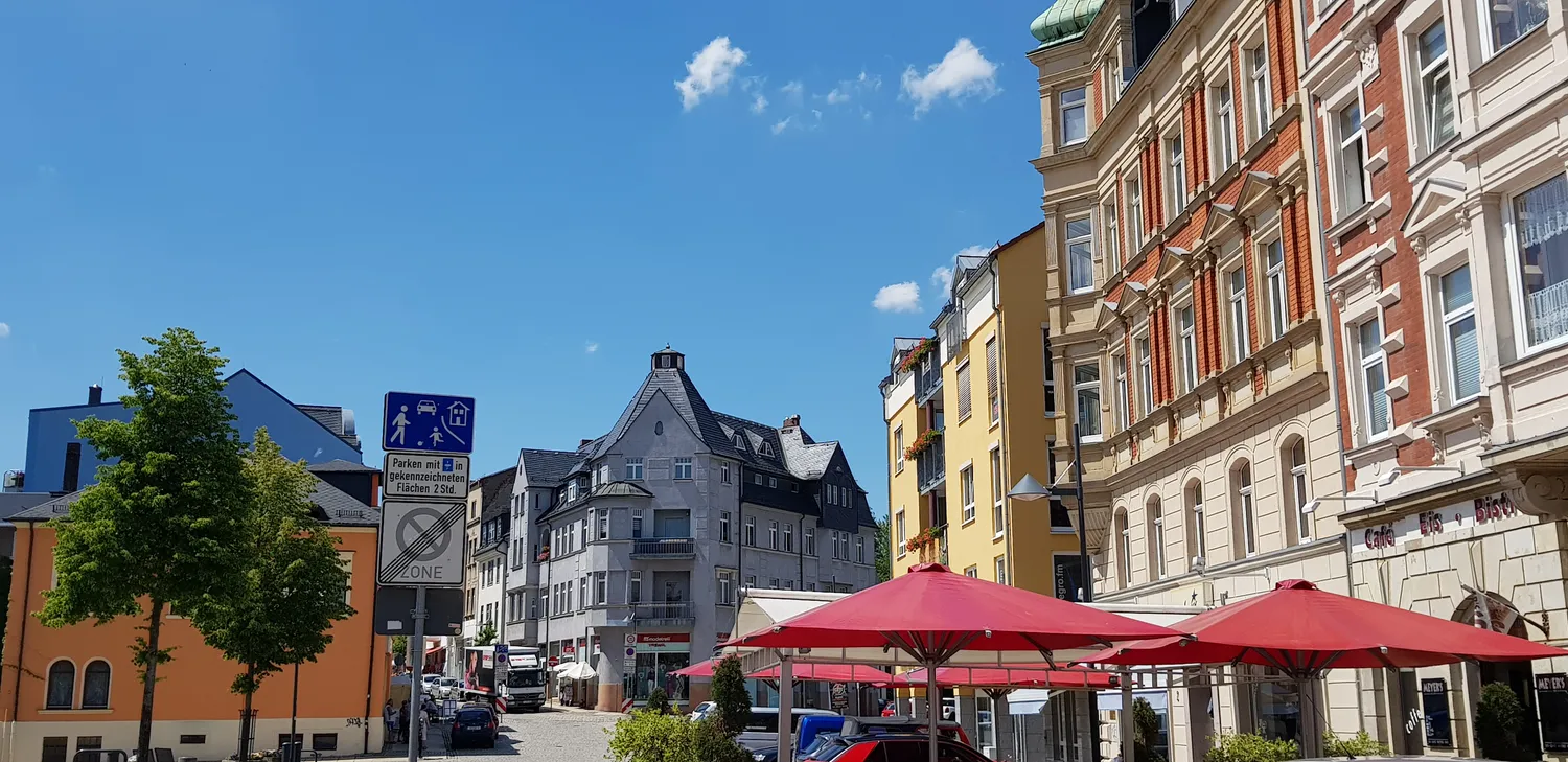 3 room apartment with 115 m² in Limbach-Oberfrohna – Photo 2