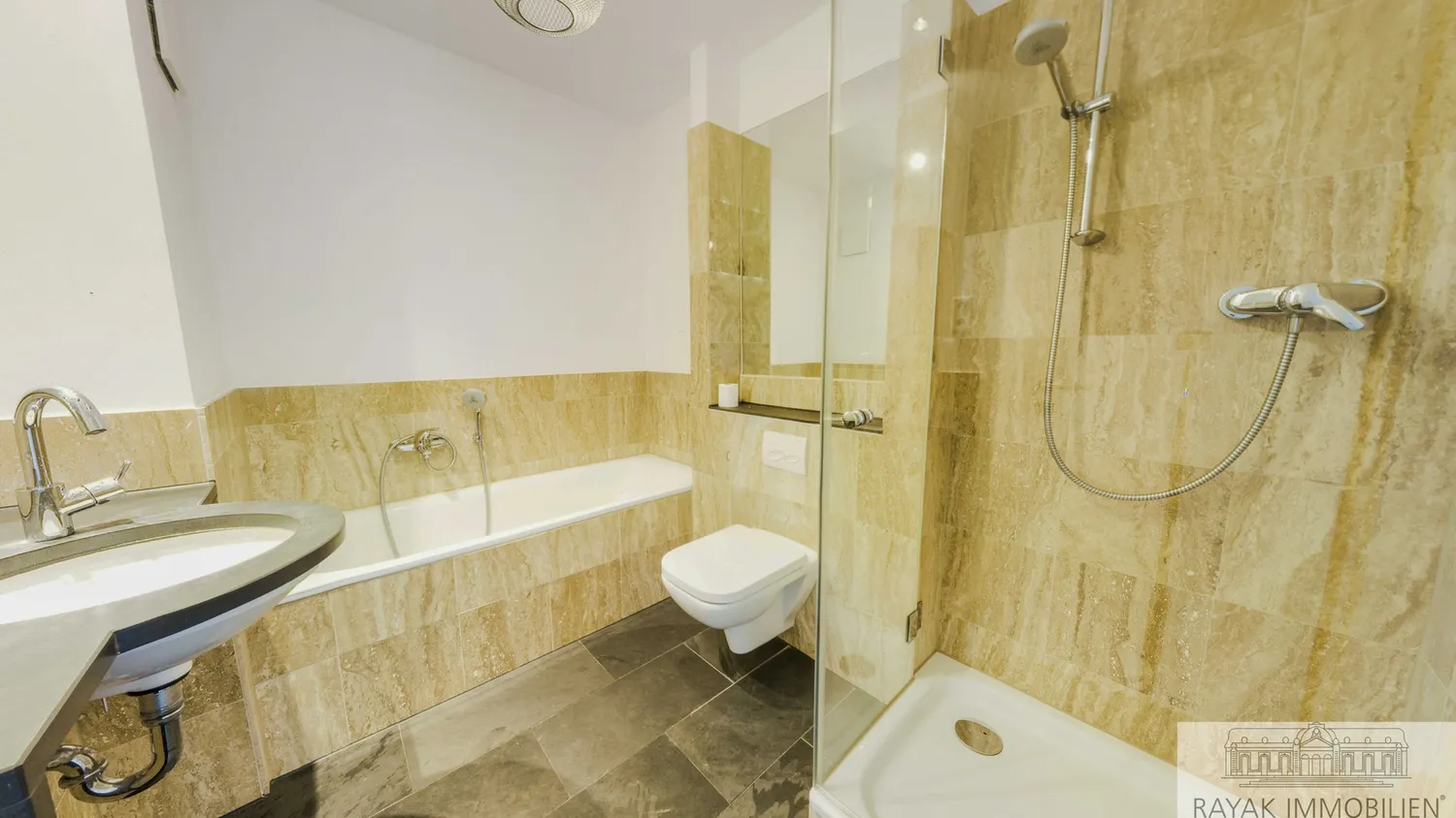 5 Zimmer Wohnung mit 125 m² in Düsseldorf – Bild 6