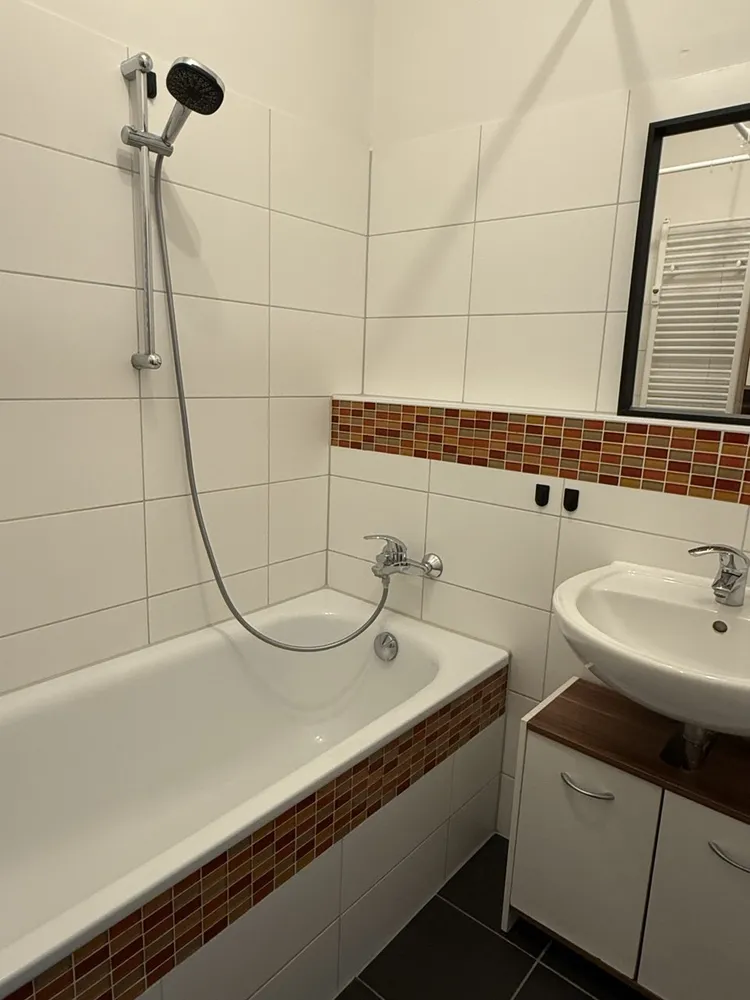2 Zimmer Wohnung mit 65 m² in Berlin – Bild 6
