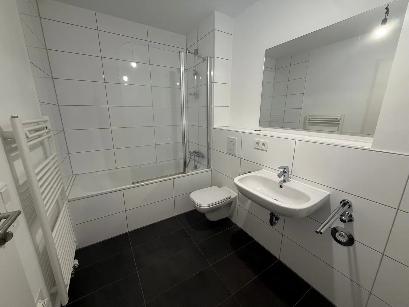 2 Zimmer Wohnung mit 77 m² in Stuttgart – Bild 6