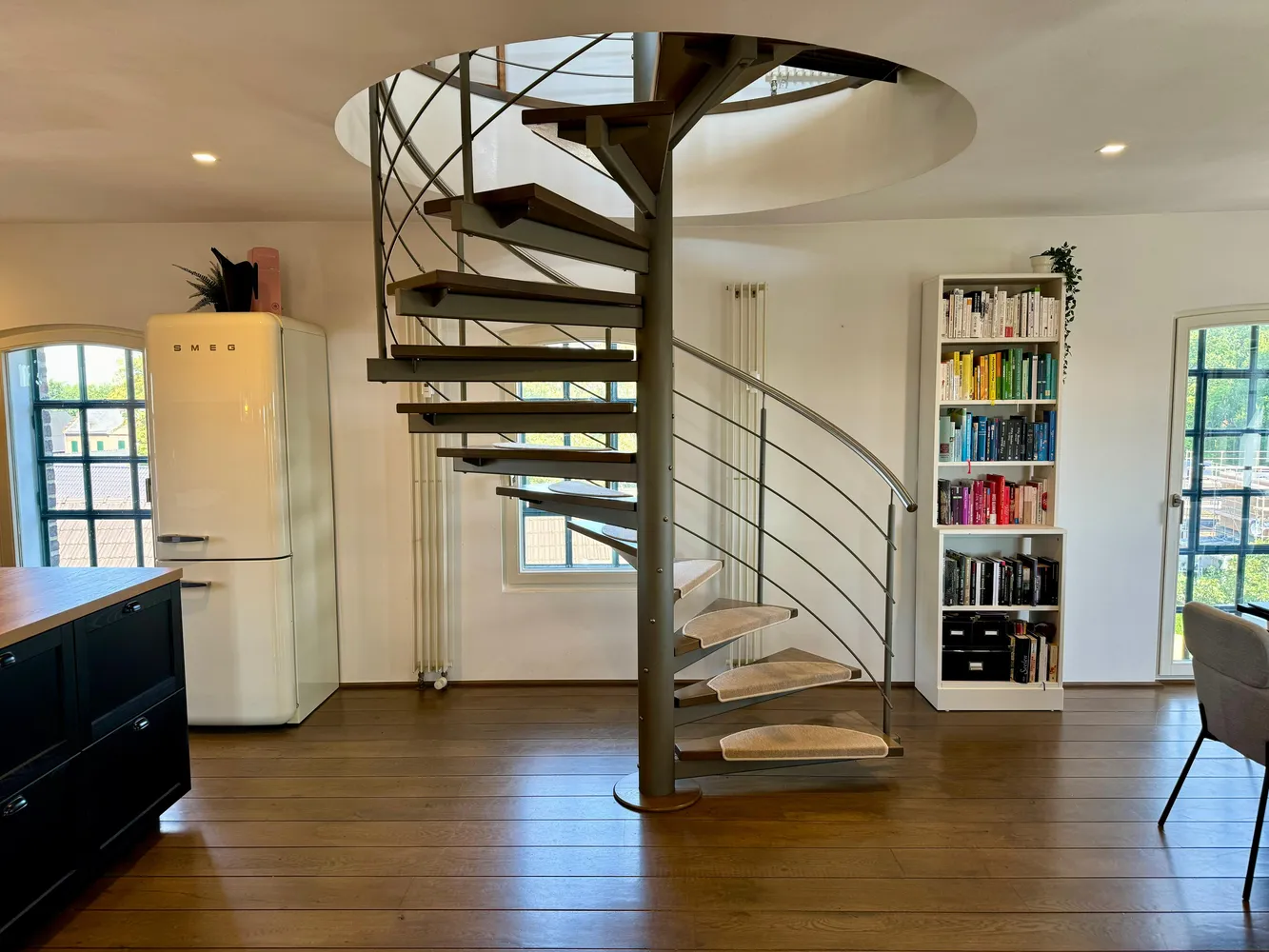 2 Zimmer Wohnung mit 137 m² in Köln – Bild 1
