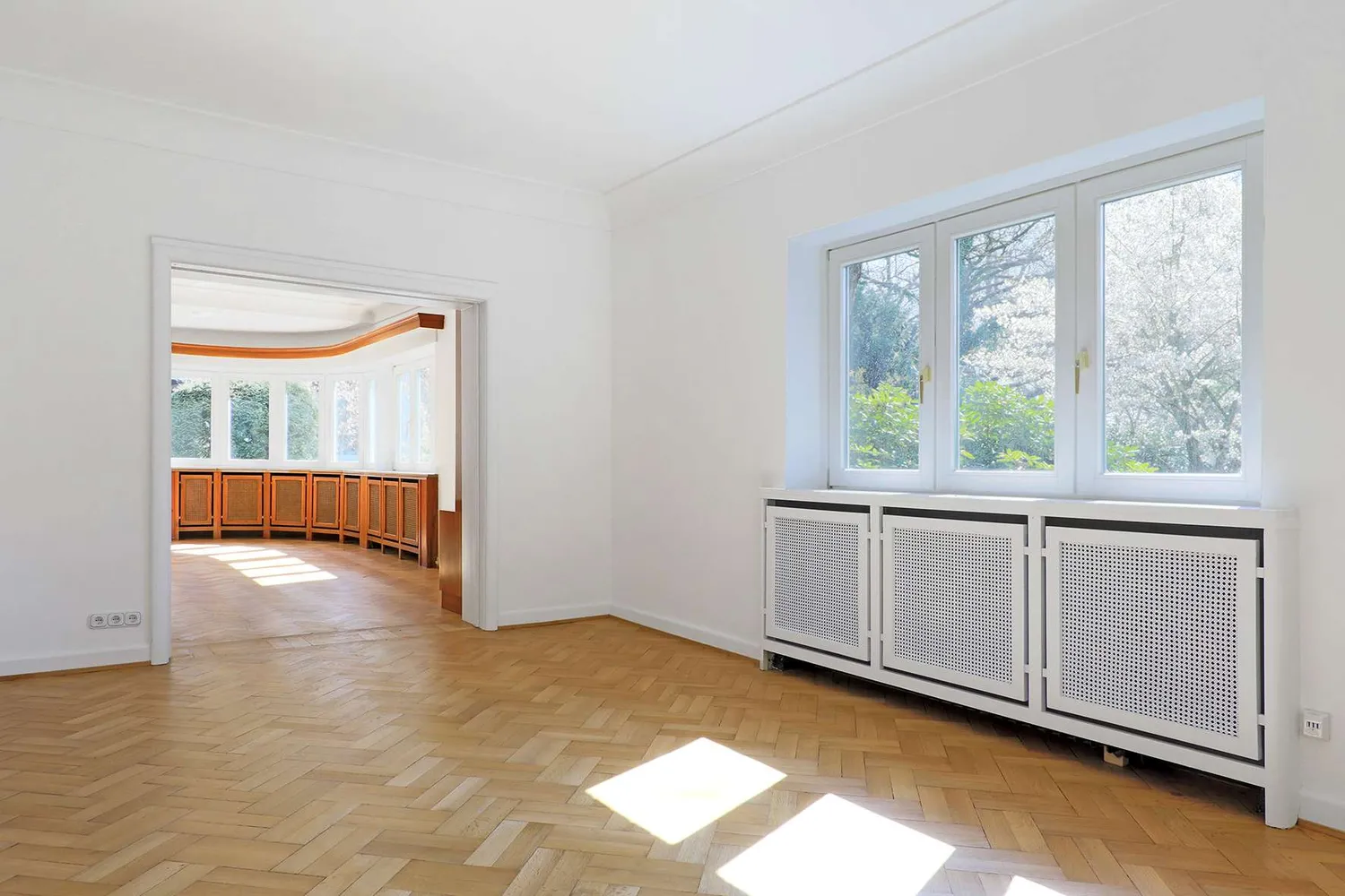 9 Zimmer Haus mit 334 m² in Hamburg – Bild 3