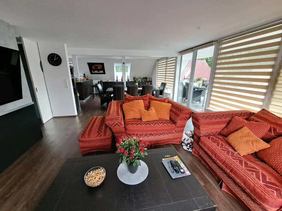 5 Zimmer Wohnung mit 190 m² in Oldenburg – Bild 2