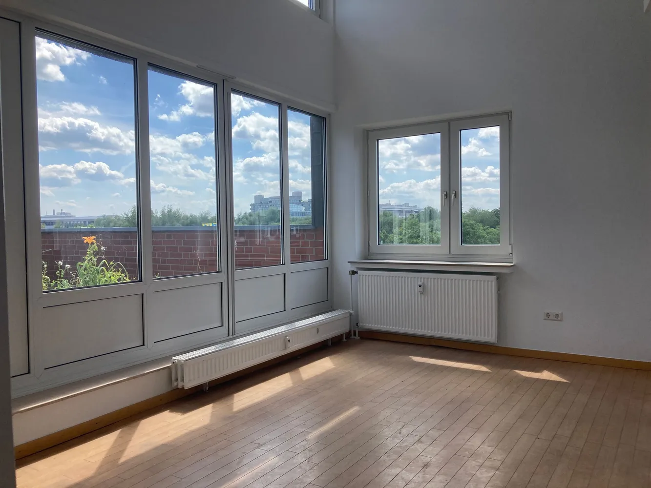4 Zimmer Wohnung mit 148 m² in Hannover – Bild 1