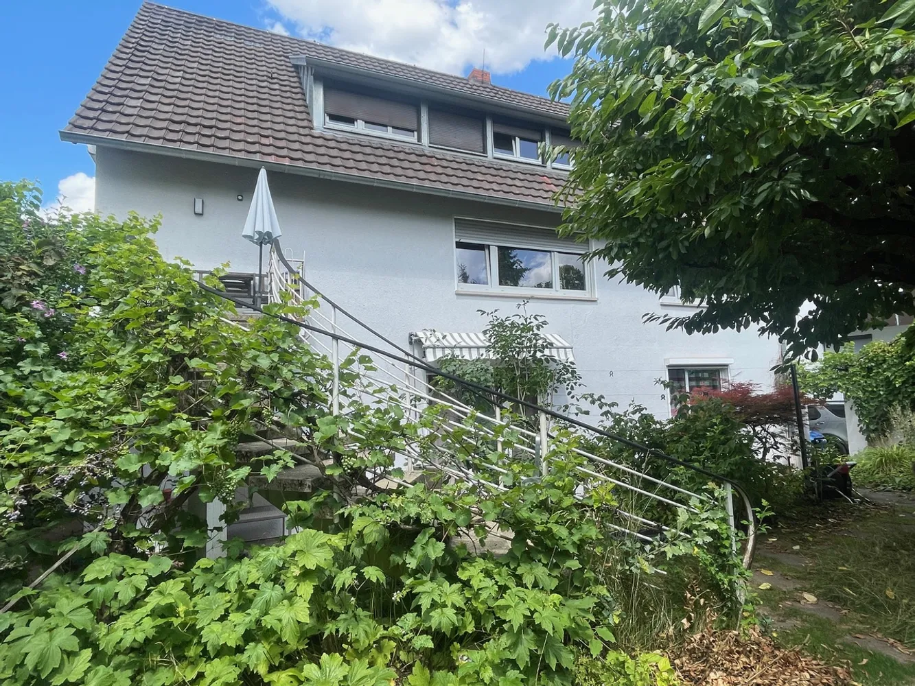 5 Zimmer Wohnung mit 200 m² in Stuttgart – Bild 1