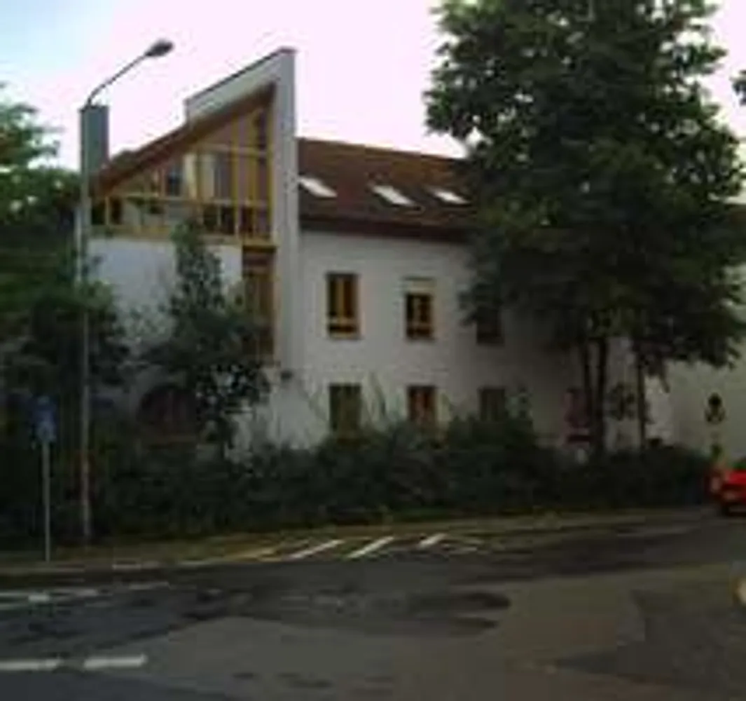 4 Zimmer Wohnung mit 108 m² in Frankfurt am Main – Bild 2