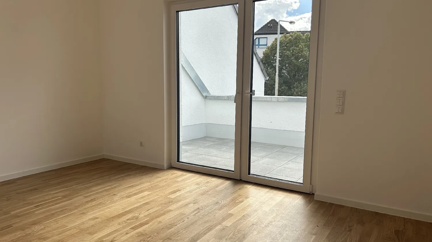 2 Zimmer Wohnung mit 73 m² in Leverkusen – Bild 2