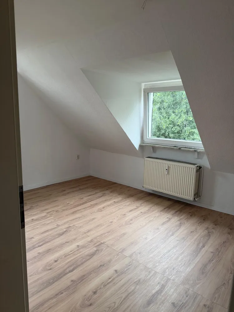 4 Zimmer Wohnung mit 85 m² in Essen – Bild 2