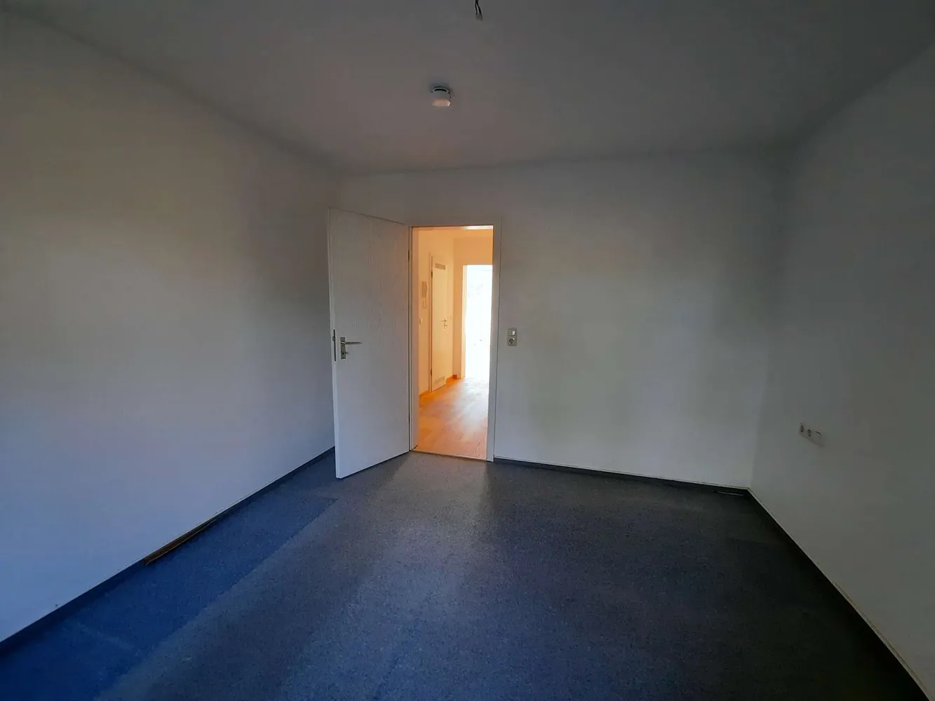 2 Zimmer Wohnung mit 55 m² in Hof – Bild 7