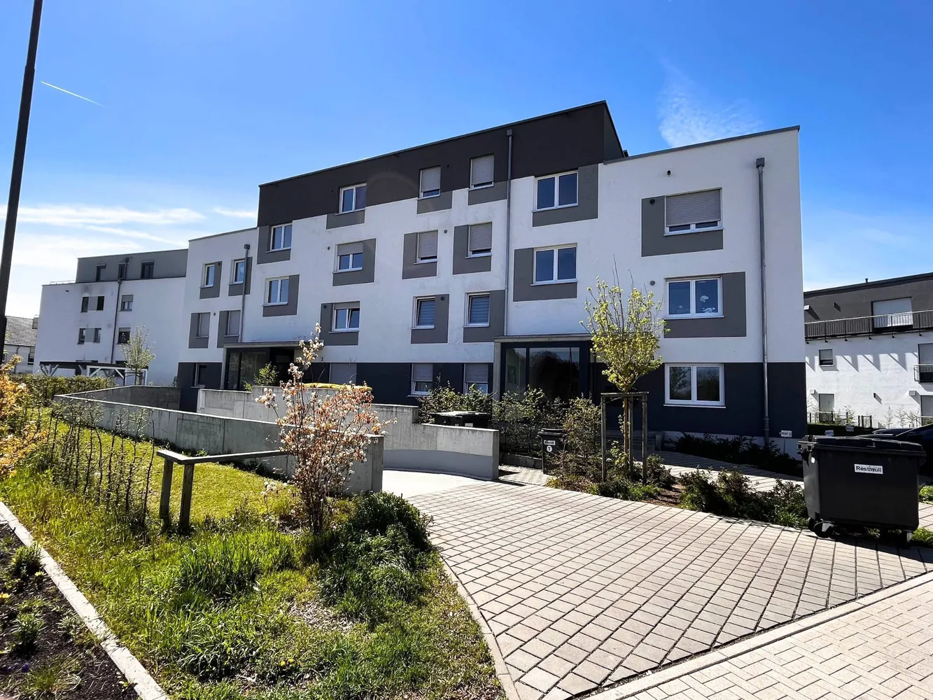 2 Zimmer Wohnung mit 65 m² in Offenbach am Main – Bild 2