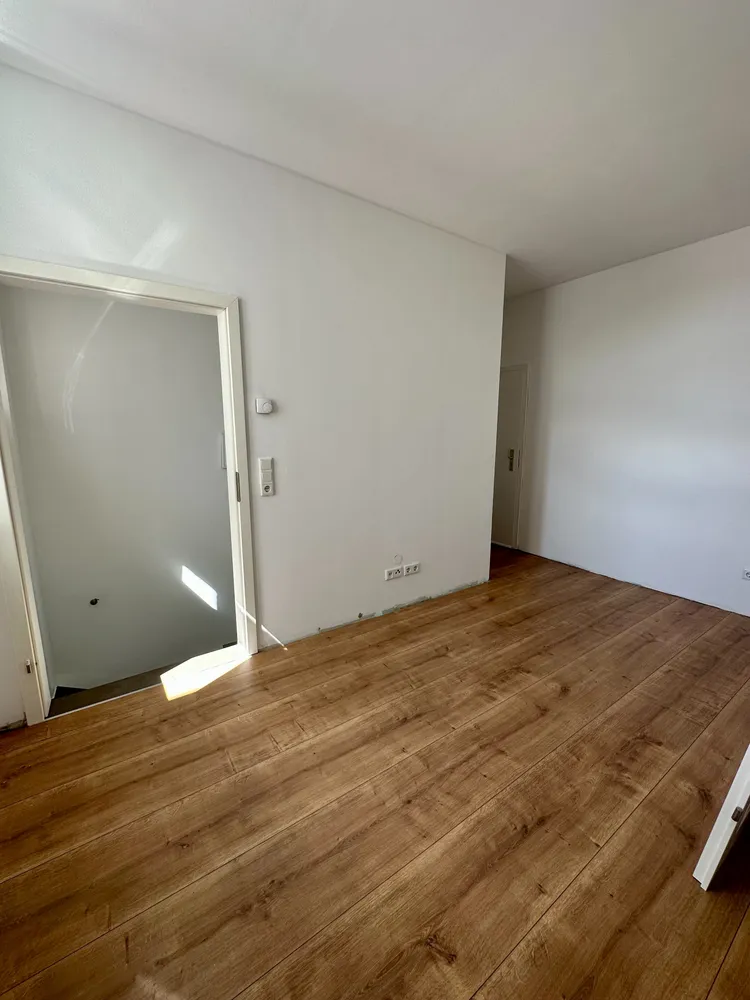 4 Zimmer Wohnung mit 141 m² in Halle (Saale) – Bild 9
