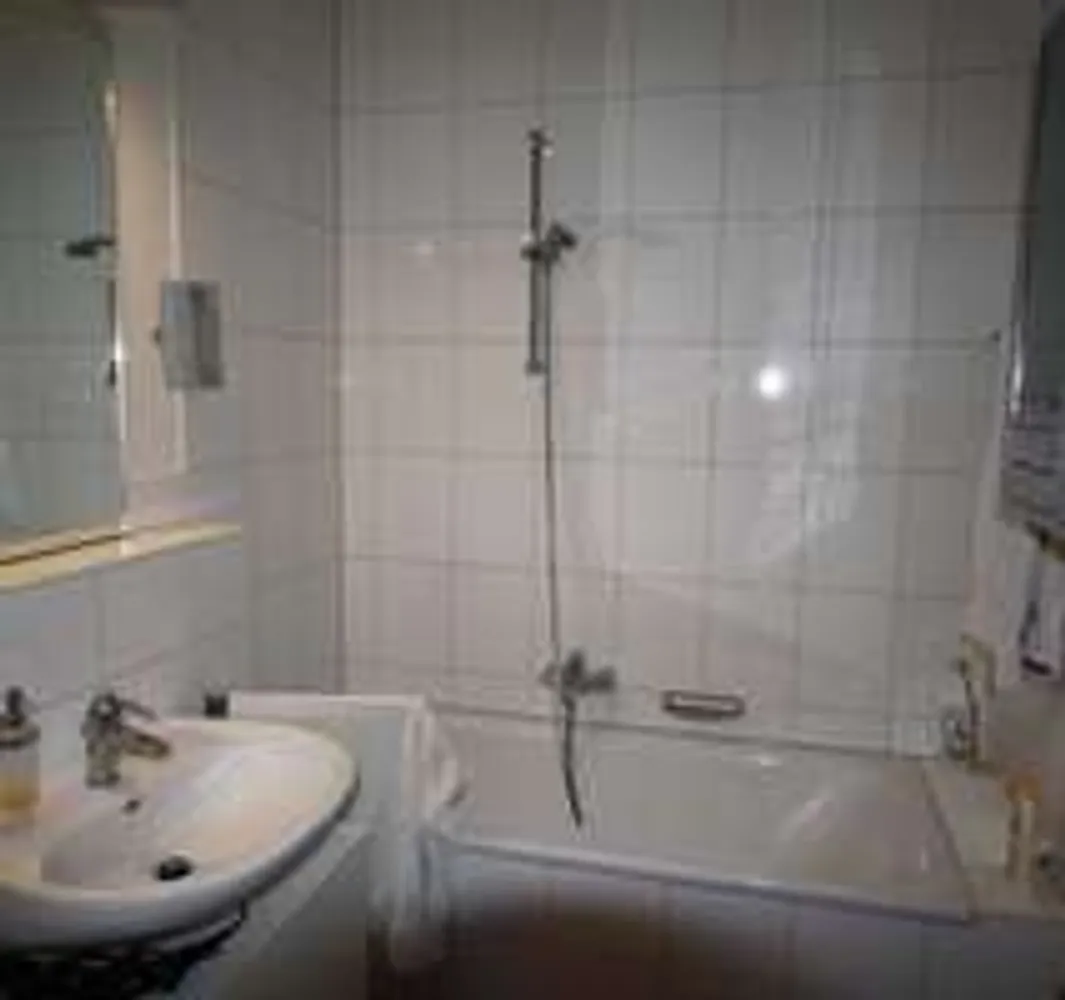 2 Zimmer Wohnung mit 71 m² in Köln – Bild 7