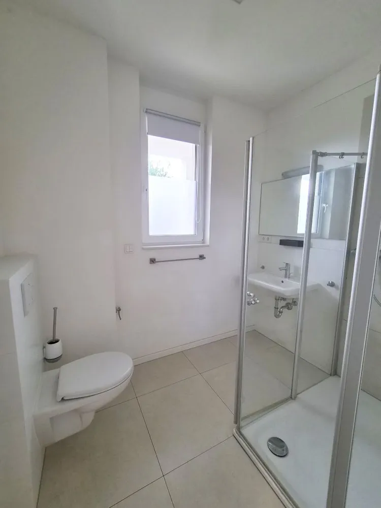 4 Zimmer Wohnung mit 160 m² in Wiesbaden – Bild 3