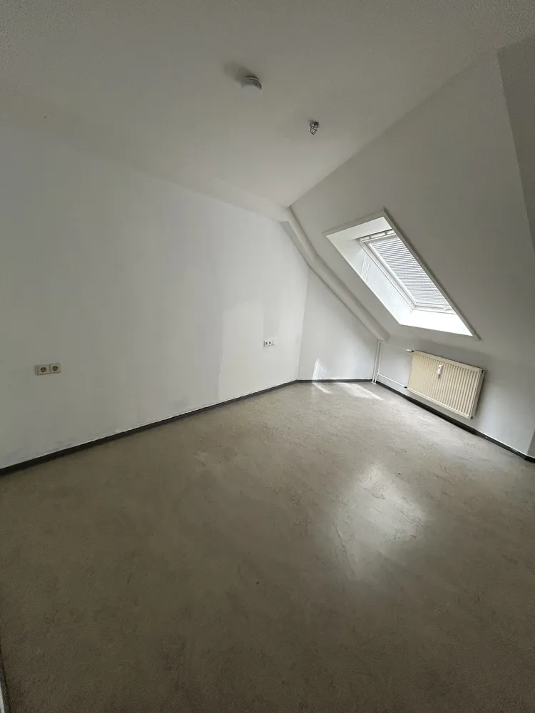 3 Zimmer Wohnung mit 90 m² in Pforzheim – Bild 2