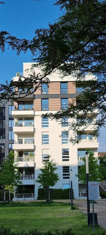 3 room apartment with 82 m² in Düsseldorf – Photo 4