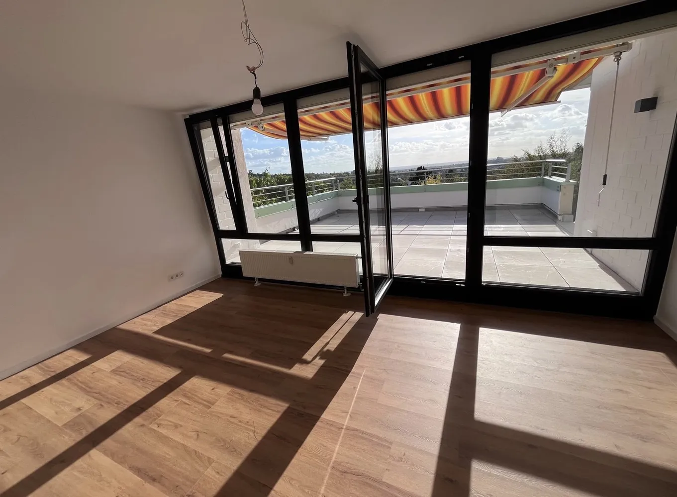 2 room apartment with 60 m² in Wiesbaden – Photo 2
