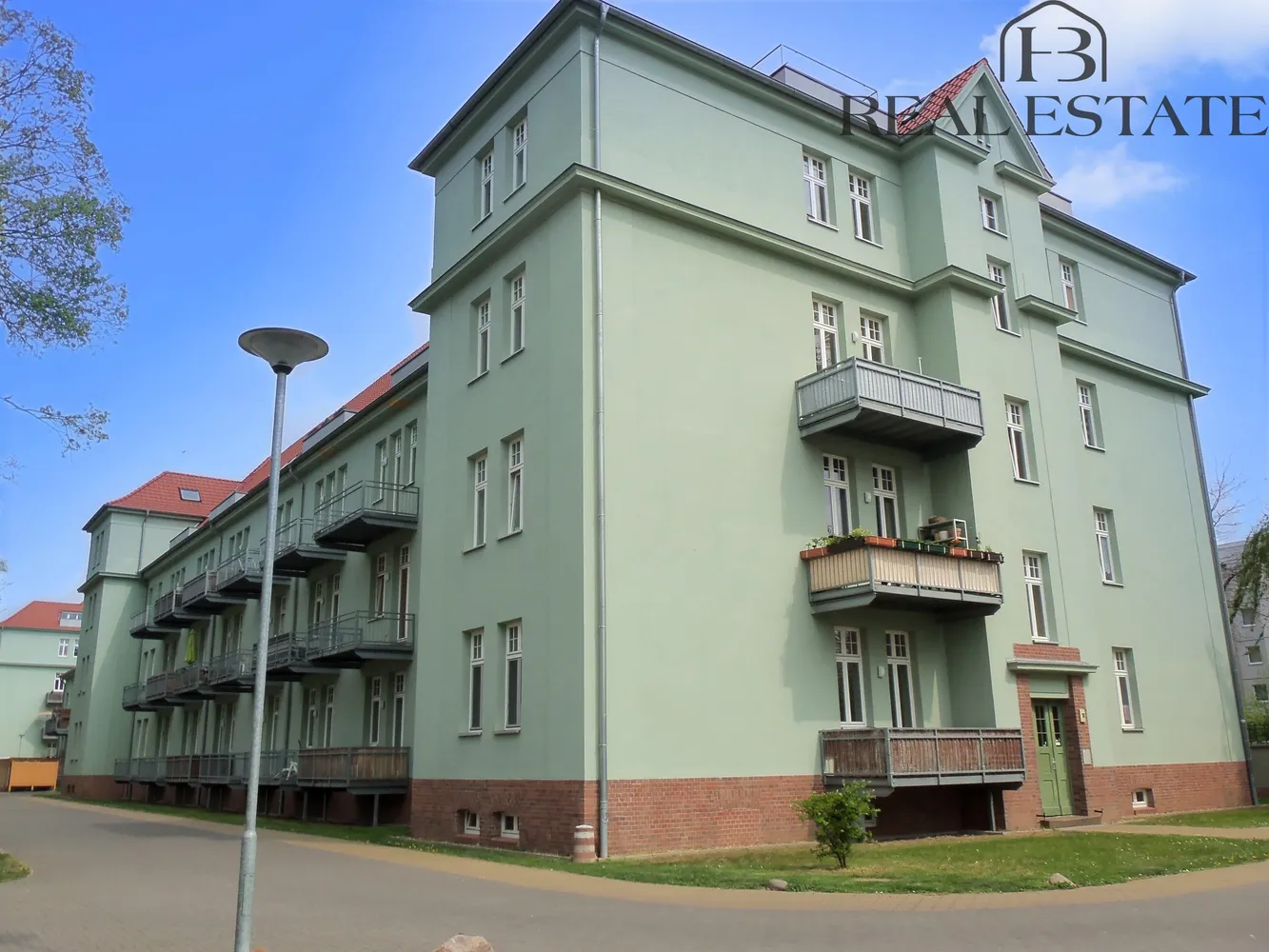 4 room apartment with 95 m² in Magdeburg – Photo 1