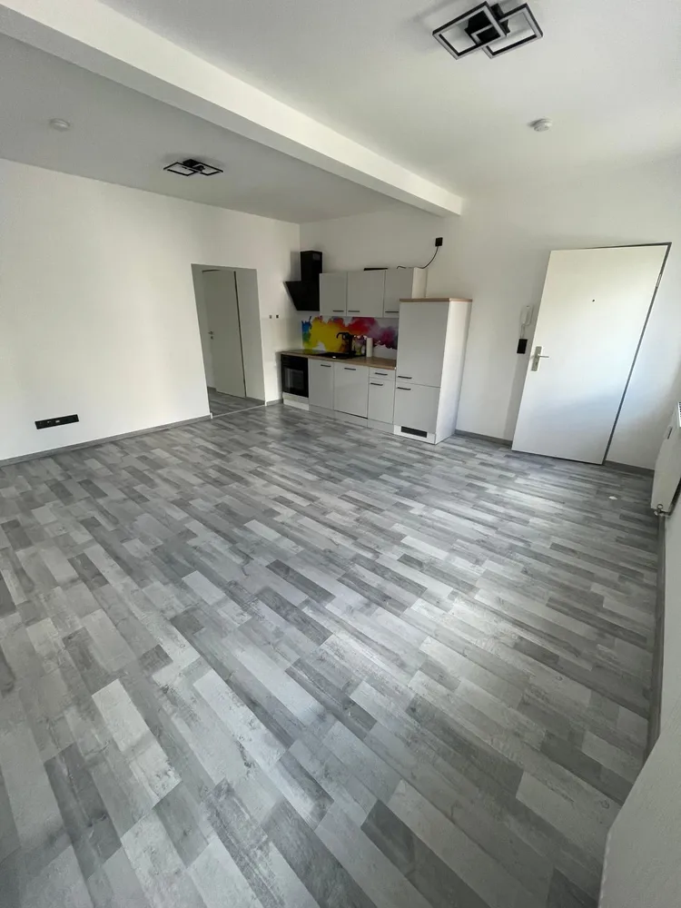 2 room apartment with 70 m² in Cologne – Photo 2