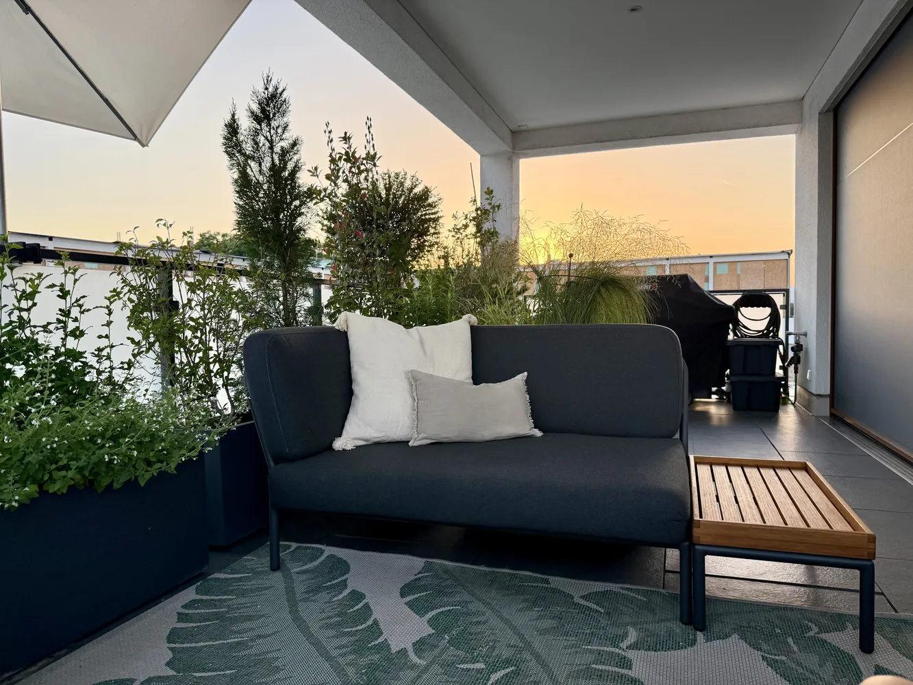 4 Zimmer Wohnung mit 153 m² in Frankfurt am Main – Bild 2